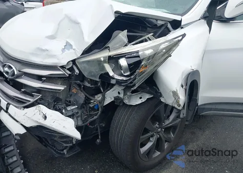 2017 Hyundai Santa Fe Sport 2.0T Ultimate z USA, uszkodzony, nr VIN 5XYZW4LA3HG460793